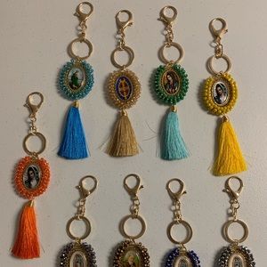 Llaveros  (Key Chains)